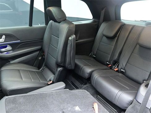 Used 2022 Mercedes-Benz GLS 450 4MATIC image 22