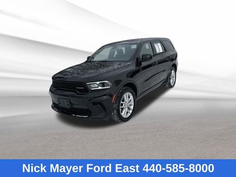 Used 2023 Dodge Durango GT image 3