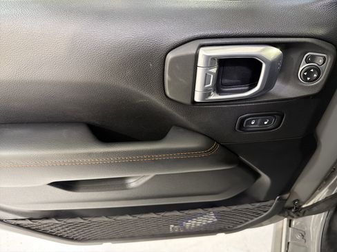 Used 2020 Jeep Gladiator Mojave image 14