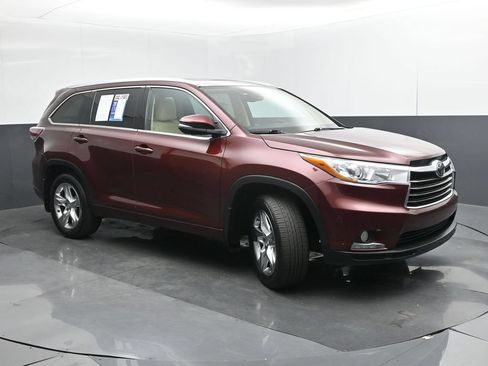Used 2014 Toyota Highlander Limited Platinum AWD/4WD image 36