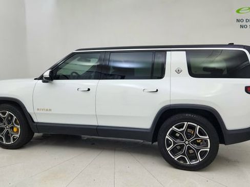 Used 2024 Rivian R1S Adventure AWD/4WD image 4