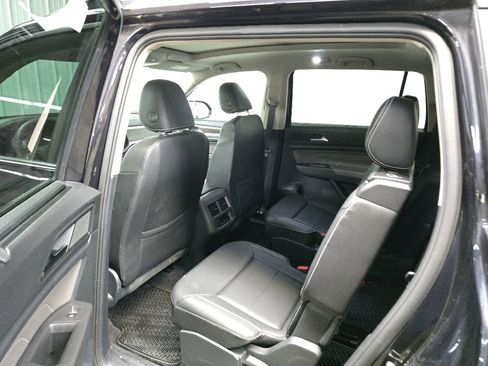 Used 2023 Volkswagen Atlas SE w/ Panoramic Sunroof Package AWD/4WD image 30