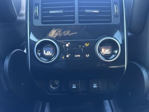 Used 2018 Land Rover Range Rover Sport HSE Dynamic image 14