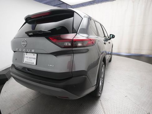 Used 2023 Nissan Rogue S AWD/4WD image 13