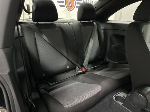 Used 2018 Volkswagen Beetle 2.0T S image 32