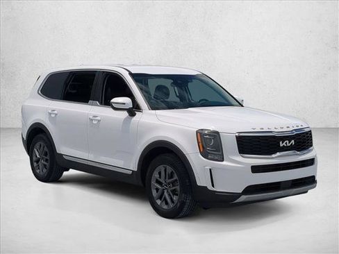 Used 2022 Kia Telluride LX AWD/4WD image 3