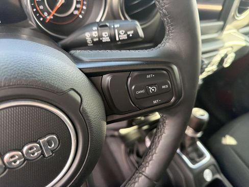 Used 2021 Jeep Wrangler Sport S image 16