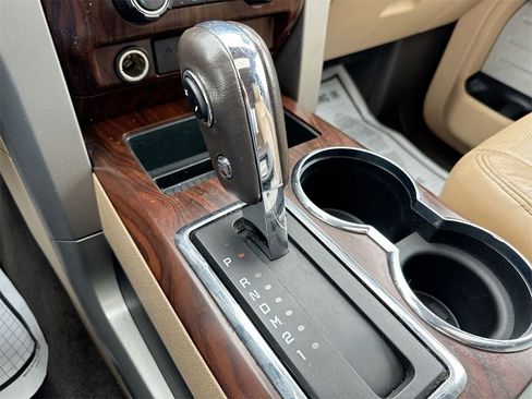 Used 2012 Ford F150 Lariat w/ Lariat Chrome Pkg image 16