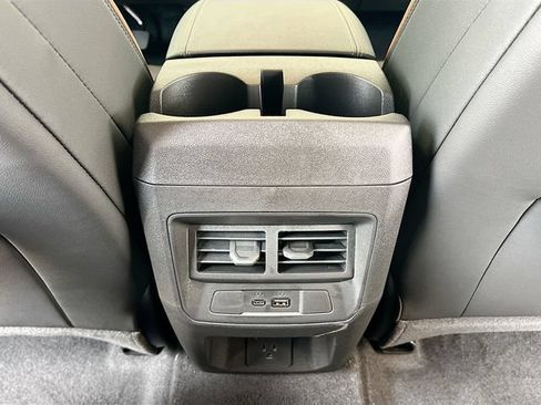 New 2026 GMC Canyon AT4 w/ Technology Plus Package AWD/4WD image 18
