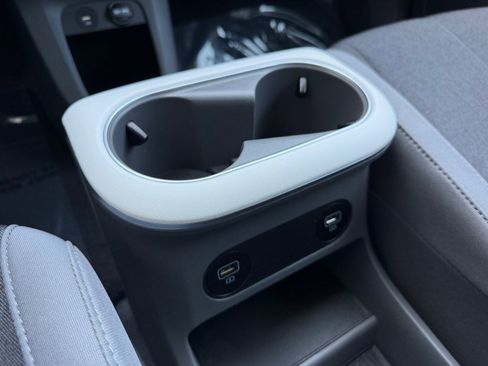 Used 2023 Hyundai Ioniq 5 SE w/ Cargo Package image 28