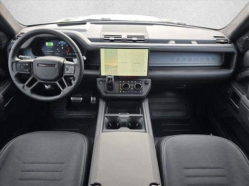 New 2026 Land Rover Defender 110 OCTA image 9