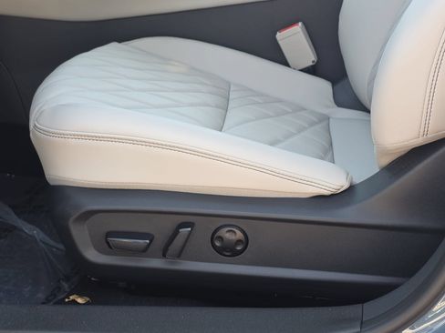 New 2026 Nissan Sentra SL w/ Floor Mat Package FWD image 27