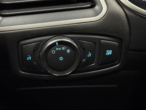 Used 2021 Ford Edge SE image 31