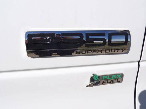 Used 2014 Ford E-350 and Econoline 350 Super Duty RWD image 12