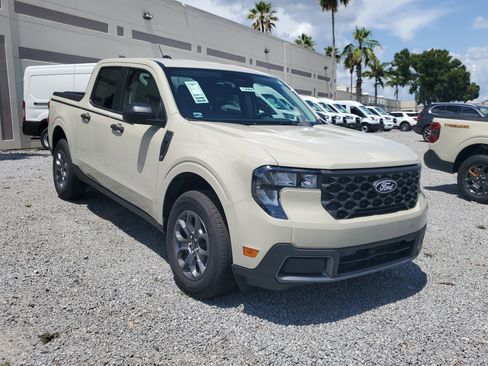 New 2025 Ford Maverick XLT w/ Equipment Group 302A image 2