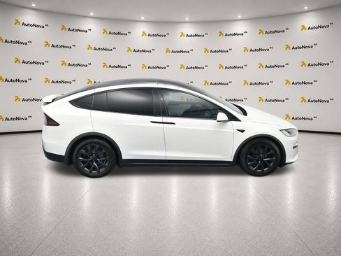 Used 2022 Tesla Model X AWD/4WD image 53