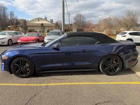 Used 2020 Ford Mustang Premium image 25