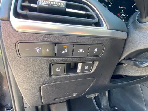 Used 2022 Hyundai Palisade Limited FWD image 12