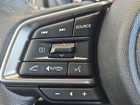 Used 2025 Subaru Ascent Limited AWD/4WD image 18