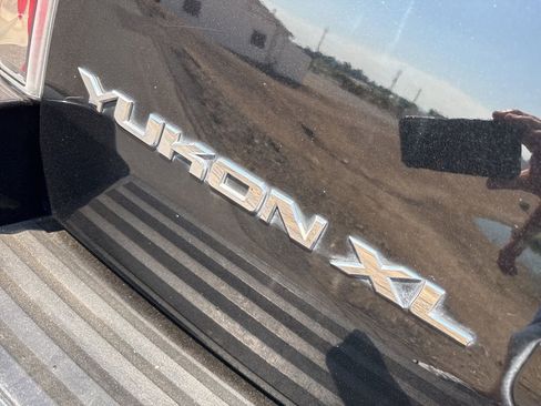 Used 2008 GMC Yukon XL Denali image 9
