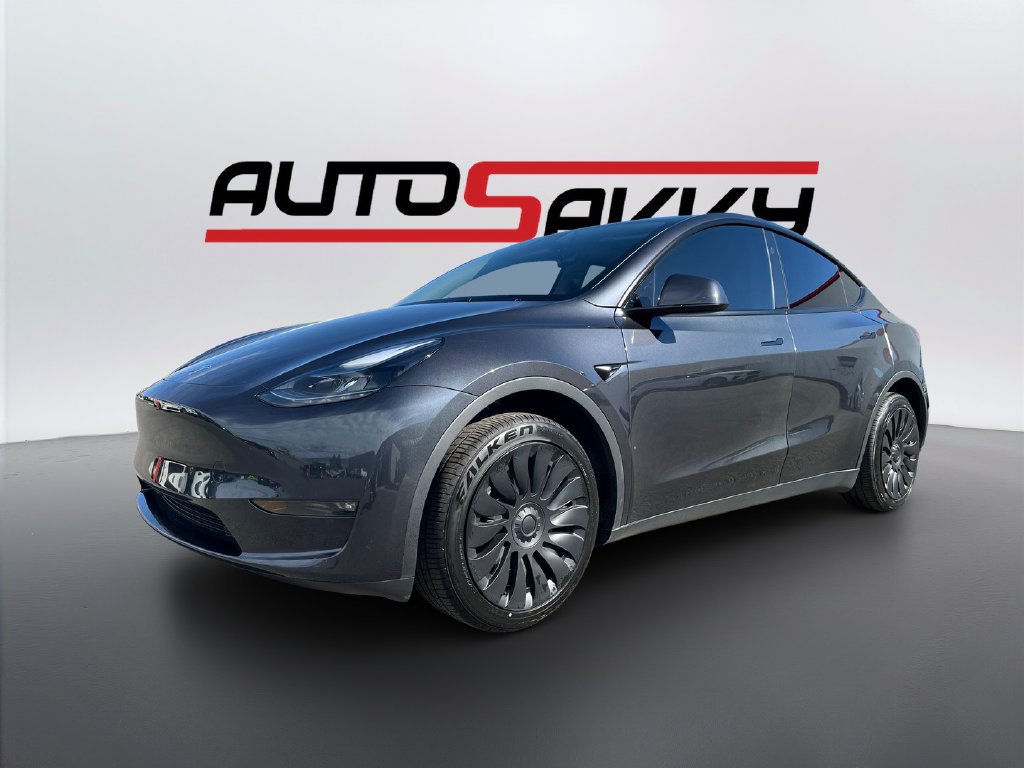 Used 2024 Tesla Model Y Long Range AWD/4WD image 1