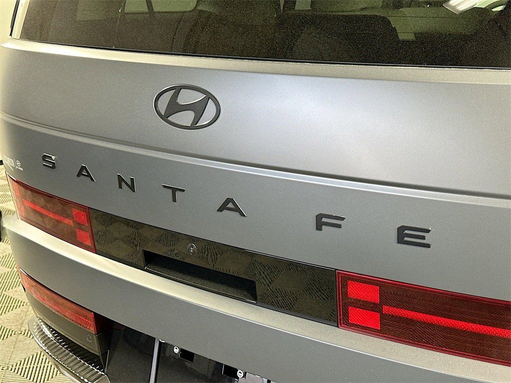 Used 2025 Hyundai Santa Fe Calligraphy AWD/4WD image 18