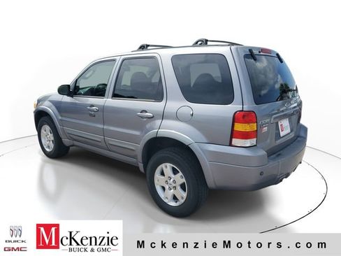 Used 2007 Ford Escape Limited FWD image 4