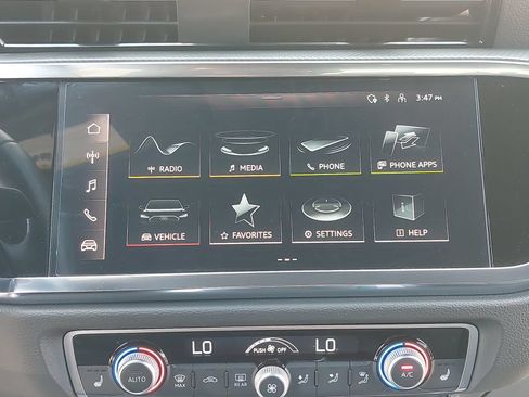 Certified 2025 Audi Q3 2.0T Premium w/ Convenience Package AWD/4WD image 24