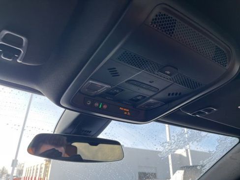 Used 2024 Cadillac XT5 Premium Luxury image 17