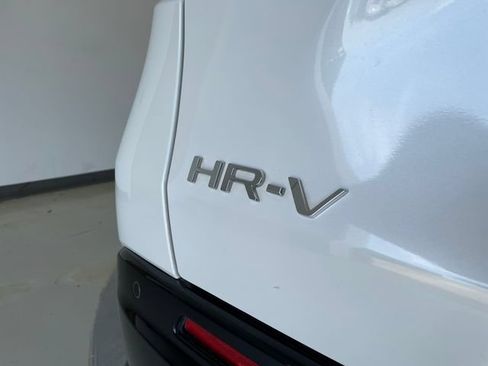 Used 2024 Honda HR-V EX-L image 40