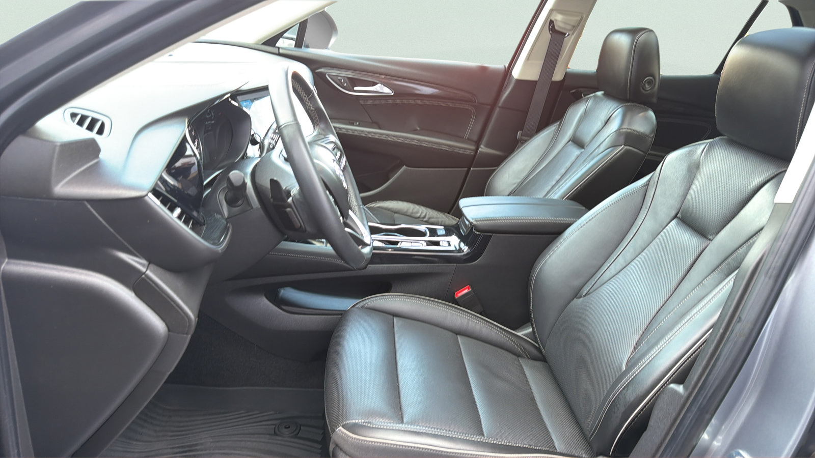 Used 2021 Buick Envision Essence AWD/4WD image 5