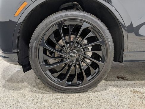 Used 2025 Lincoln Aviator Reserve w/ Equipment Group 201A image 9