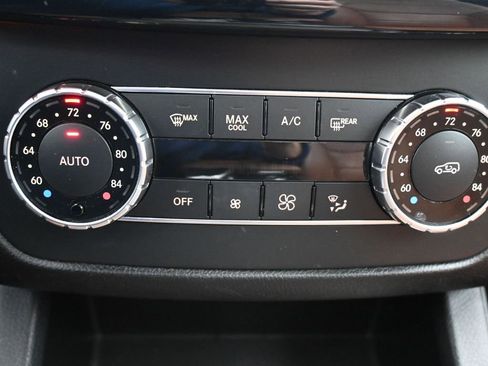 Used 2017 Mercedes-Benz GLS 450 4MATIC image 17