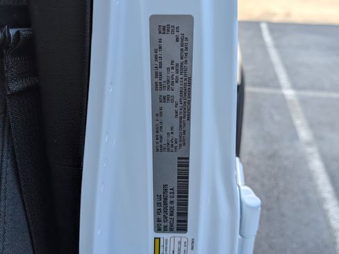 Used 2024 Jeep Wrangler Sport S image 34