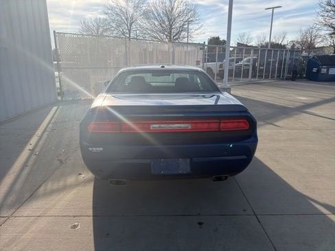 Used 2012 Dodge Challenger SXT image 14