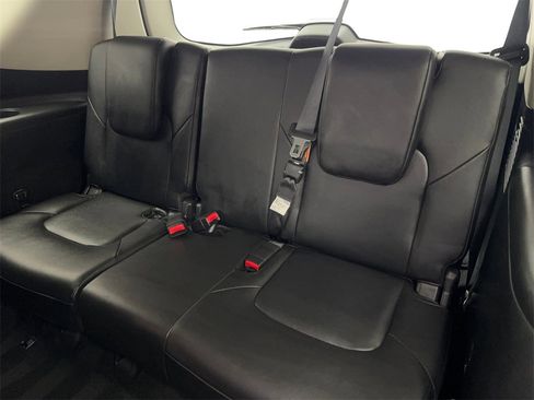 Used 2024 INFINITI QX80 Luxe image 40