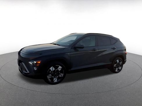 Used 2025 Hyundai Kona SEL image 7