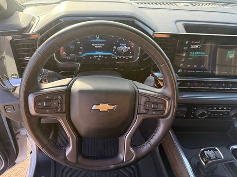 Used 2023 Chevrolet Silverado 1500 High Country w/ Z71 Off-Road Package AWD/4WD image 12