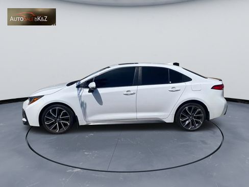 Used 2020 Toyota Corolla SE w/ SE Premium Package FWD image 4