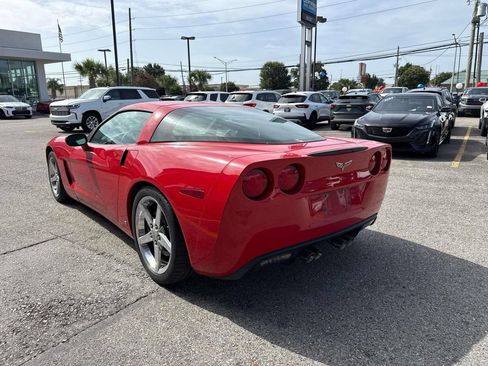 Used 2007 Chevrolet Corvette Coupe w/ Preferred Equipment Group RWD image 5