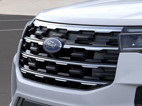 New 2026 Ford Explorer Active w/ Active Comfort Package image 17