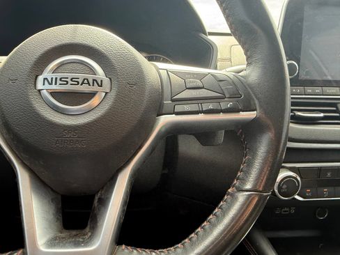 Used 2022 Nissan Altima 2.5 SR FWD image 16