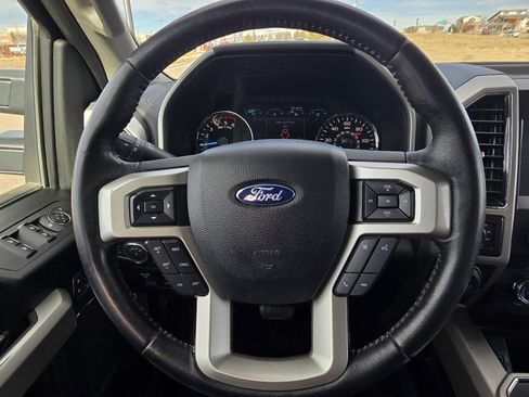 Used 2019 Ford F150 Lariat image 28