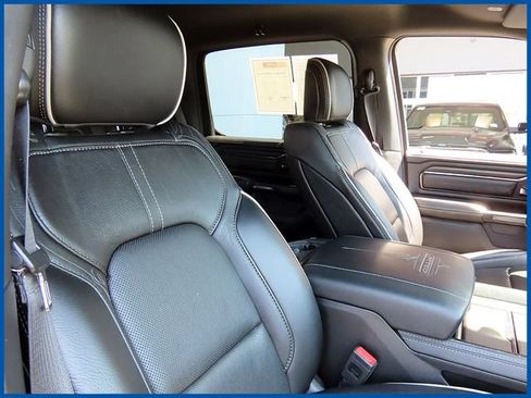Used 2022 RAM 1500 Limited w/ Body Color Bumper Group AWD/4WD image 12