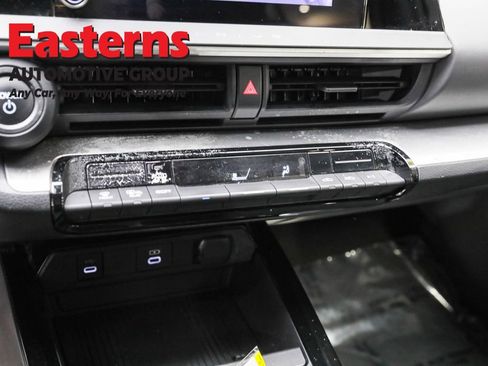 Used 2024 Toyota Prius LE image 15