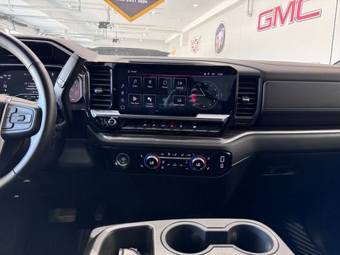 Certified 2024 GMC Sierra 1500 Elevation AWD/4WD image 18