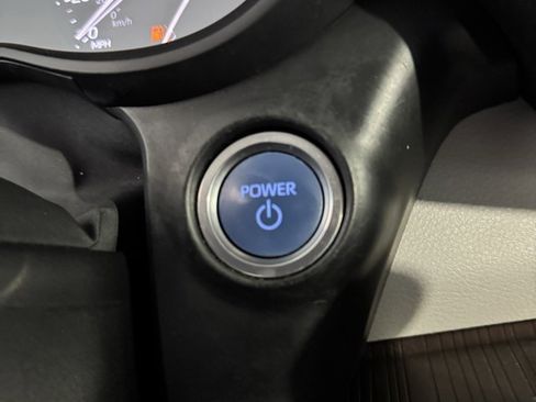 Used 2022 Toyota Sienna LE image 34