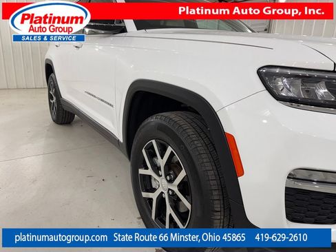 Used 2023 Jeep Grand Cherokee Limited AWD/4WD image 49