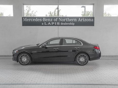 Used 2024 Mercedes-Benz C 300 4MATIC Sedan image 2