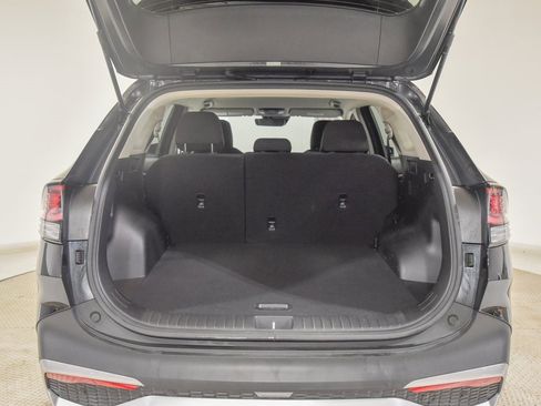 Used 2023 Kia Sportage LX image 14